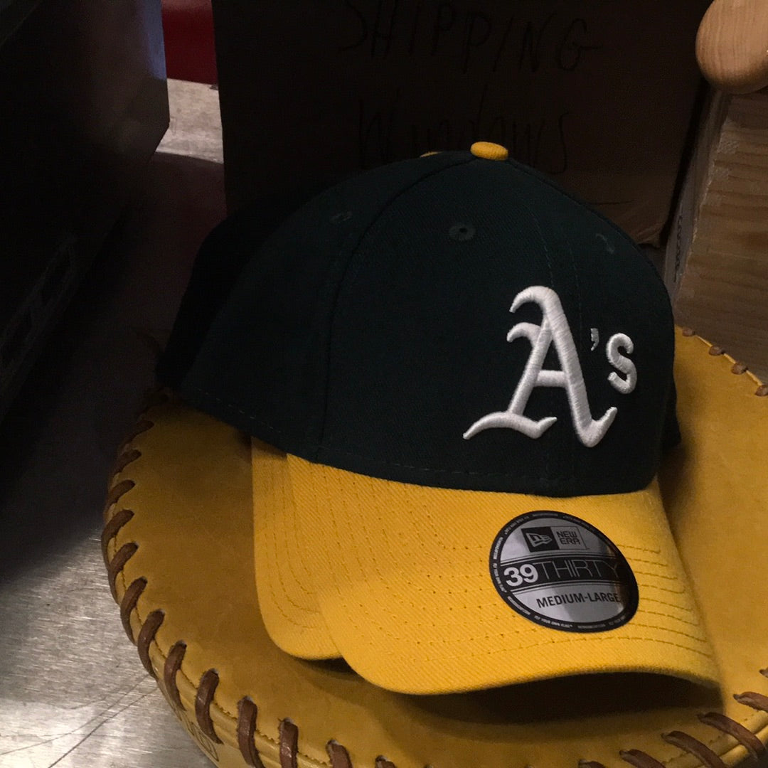 Oakland A's 39thirty flex fit New Era Hat