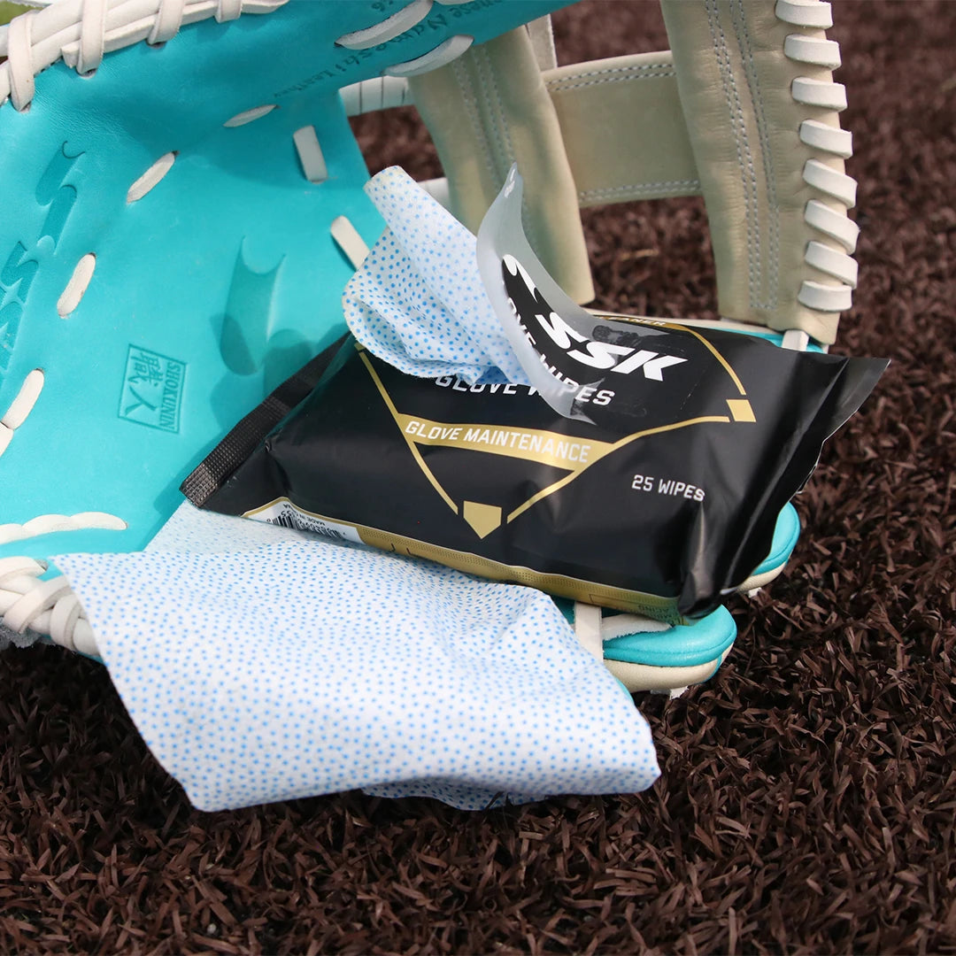 SSK Glove Wipes - 25 Pack Glove Maintenance Leather Cleaner
